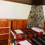 אכסניה Malka Yurta Hut
