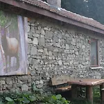 אכסניה Malka Yurta Hut