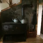 אכסניה Malka Yurta Hut *
