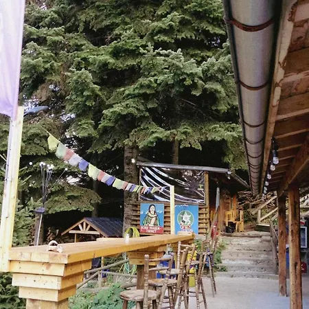 Malka Yurta Hut Panichishte