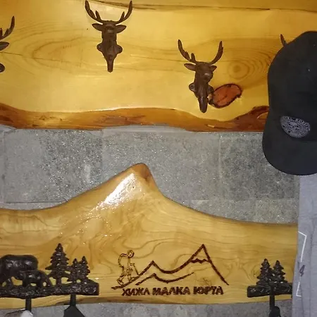 Jaktstuga Malka Yurta Hut *