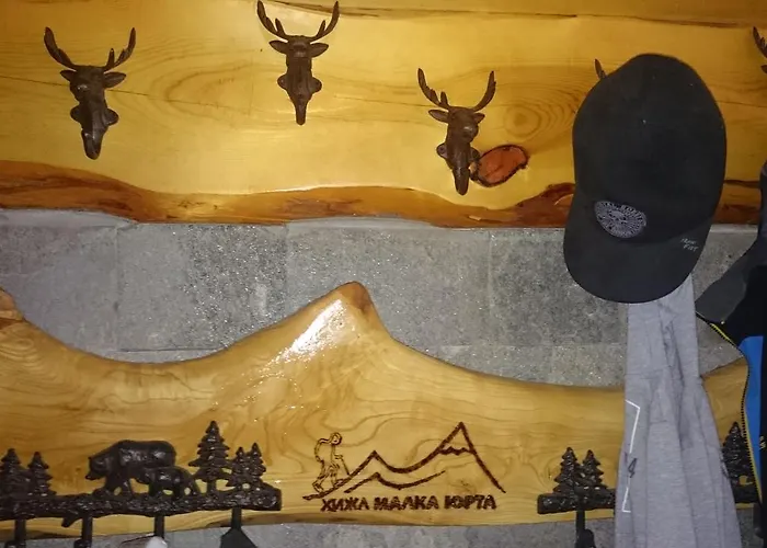 Lodge Malka Yurta Hut *